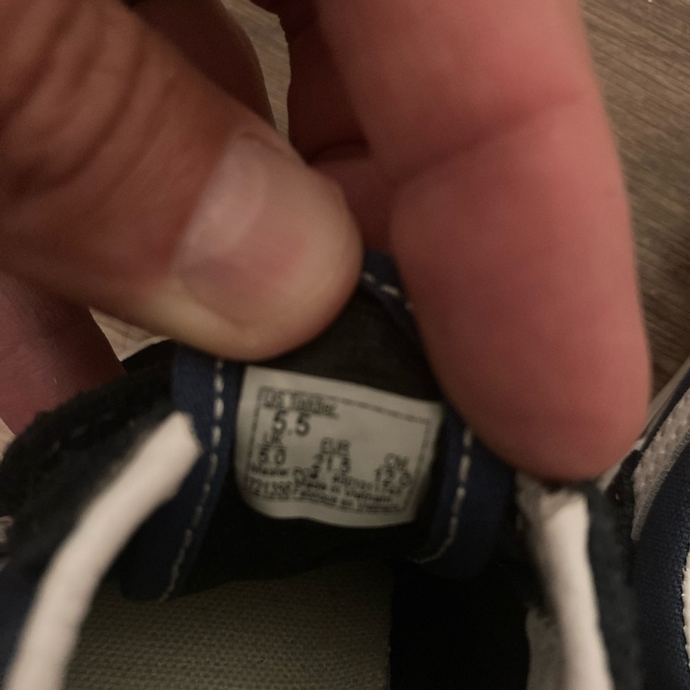 Toddler Vans Old Skool V Black and Blue Sneakers with Velcro Straps - Picture 5 of 7